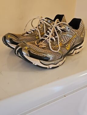 Mens Running Shoes
